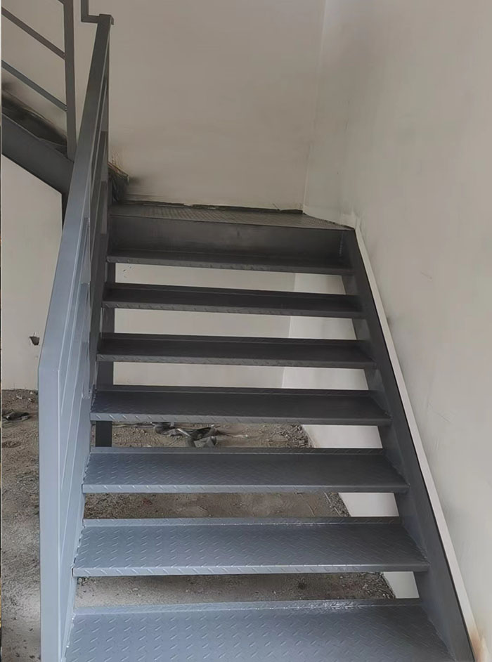 烟台钢结构楼梯